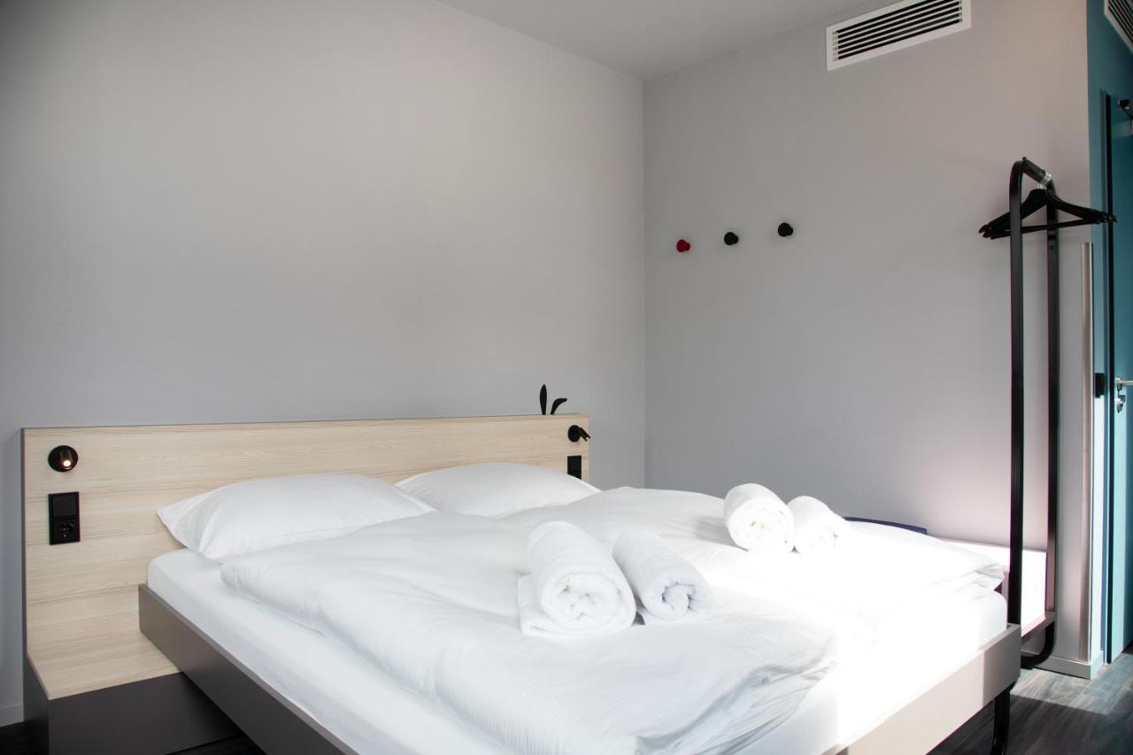Meininger Hotel Bremen Hauptbahnhof Экстерьер фото