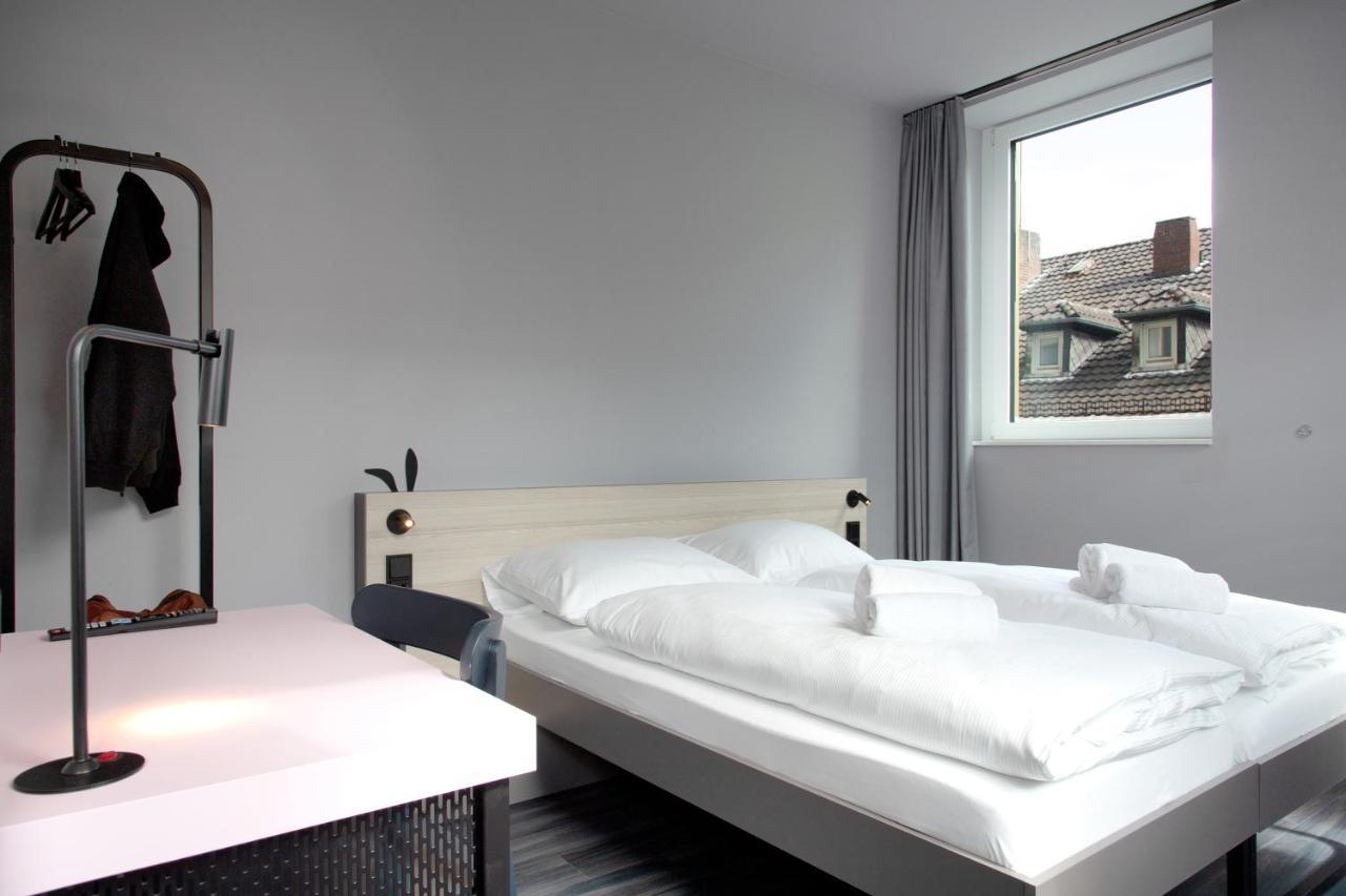 Meininger Hotel Bremen Hauptbahnhof Экстерьер фото
