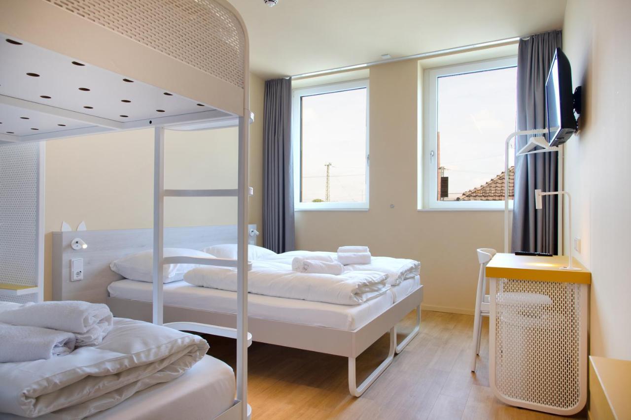 Meininger Hotel Bremen Hauptbahnhof Экстерьер фото