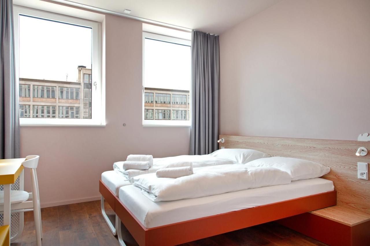 Meininger Hotel Bremen Hauptbahnhof Экстерьер фото